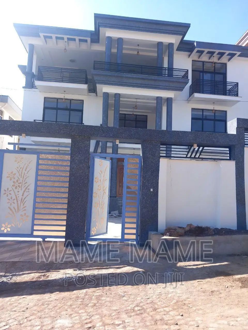 7bdrm House in Addis Abeba, Bole for sale