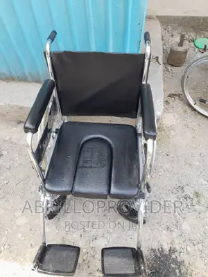 Foldable Commode Wheelchair/Toilet Wheelchair Slightly Used