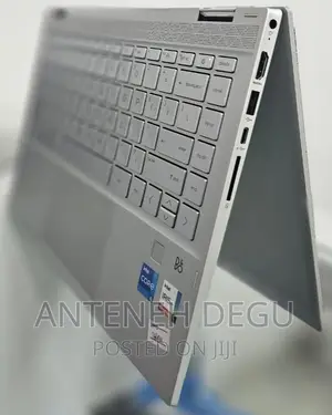 New Laptop HP Pavilion X360 8GB Intel Core I5 SSD 512GB