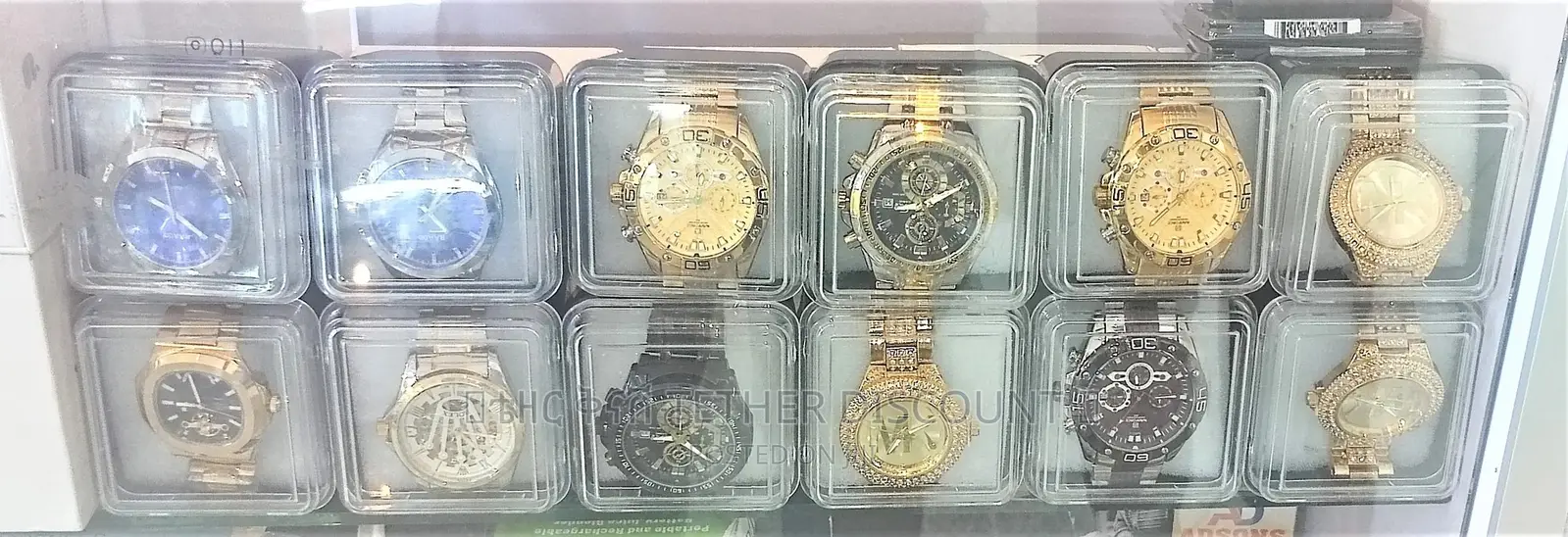 Naviforce Men’S Quartz Watch(ቅናሽ)የወንድ ሰዓት Gold Silver NF8019