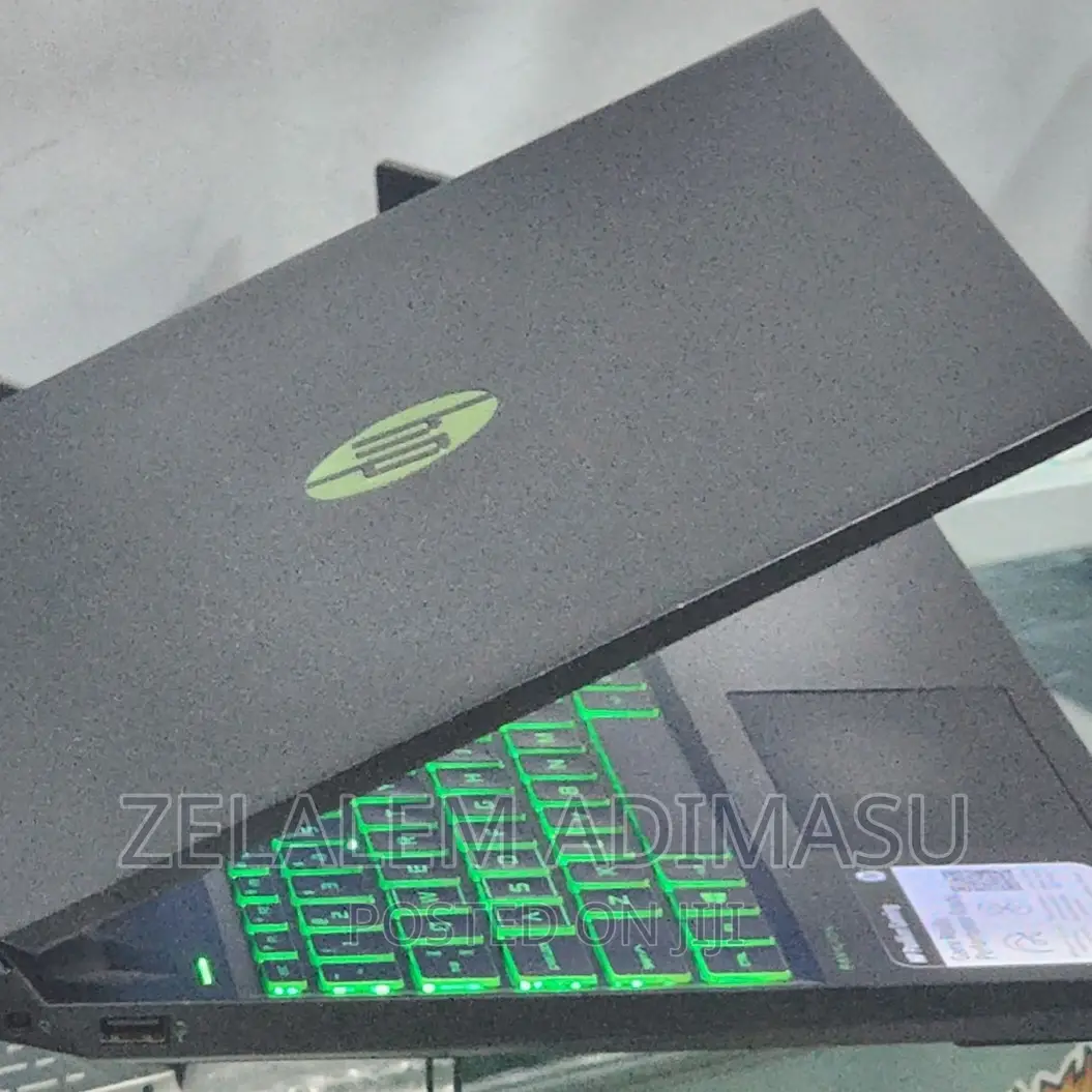 New Laptop HP Pavilion 15 16GB AMD Ryzen 5 SSD 512GB