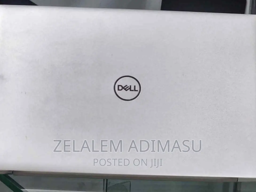 New Laptop Dell Inspiron 15 16GB Intel Core I7 SSD 1T