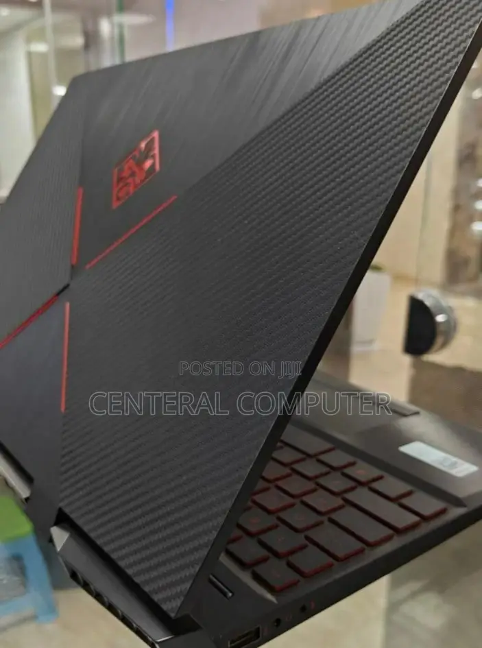 New Laptop HP Omen 17-An188nr 16GB Intel Core I7 SSD 512GB
