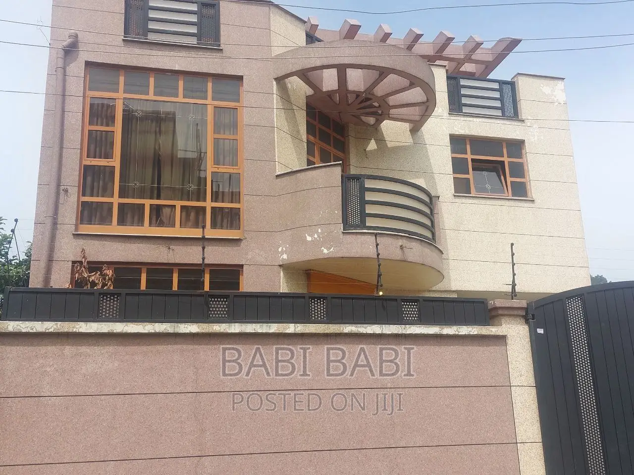 5bdrm House in Lebu Area, Nifas Silk-Lafto for sale