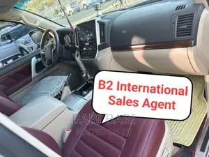 Toyota Land Cruiser 2018 White