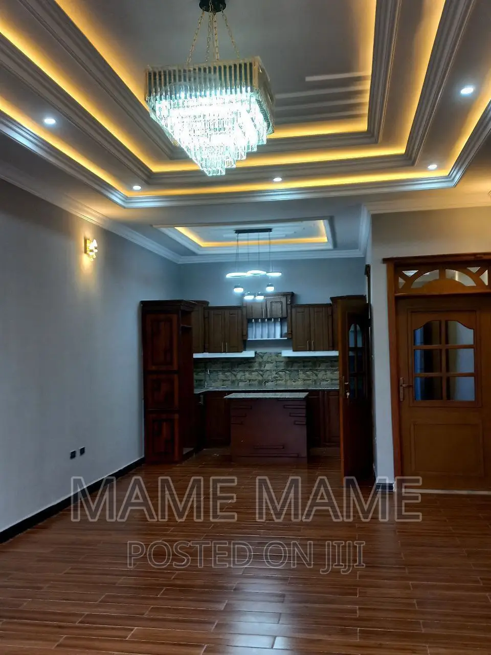 8bdrm House in Addis Abeba, Bole for sale