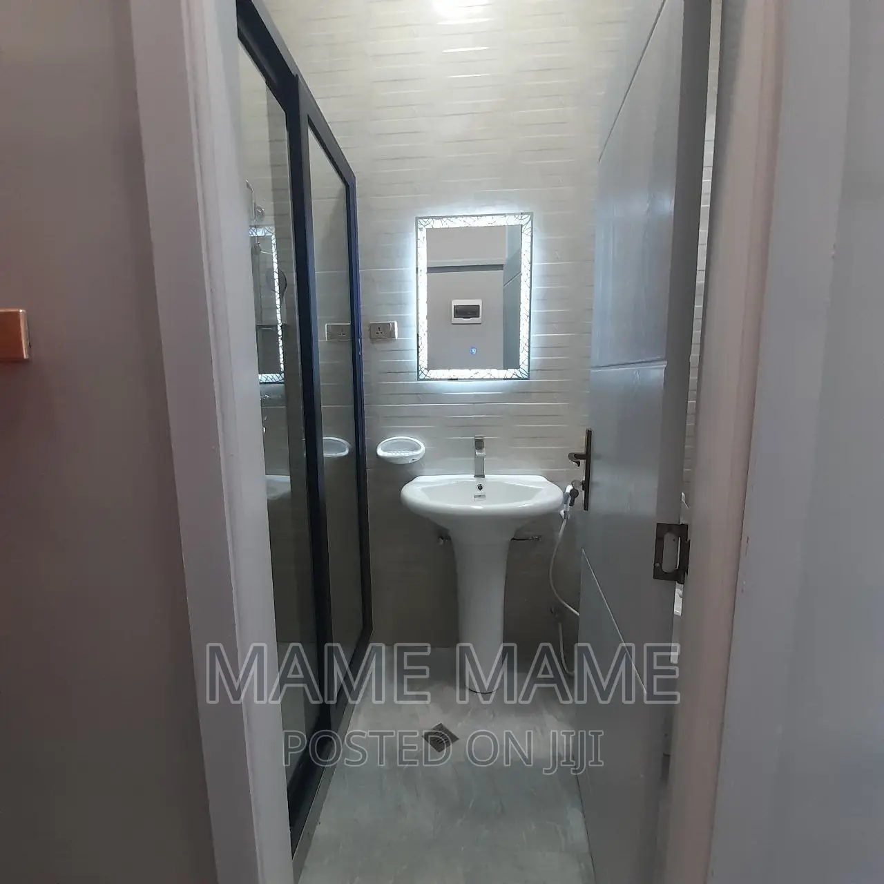 3bdrm Villa in Addis Abeba, Bole for sale