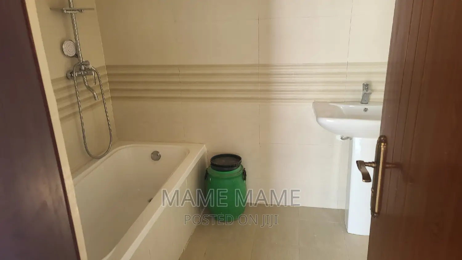 3bdrm Apartment in Addis Abeba, Bole for rent