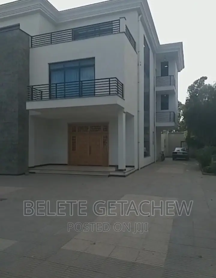 12bdrm Duplex in Gerji G+2, Bole for sale