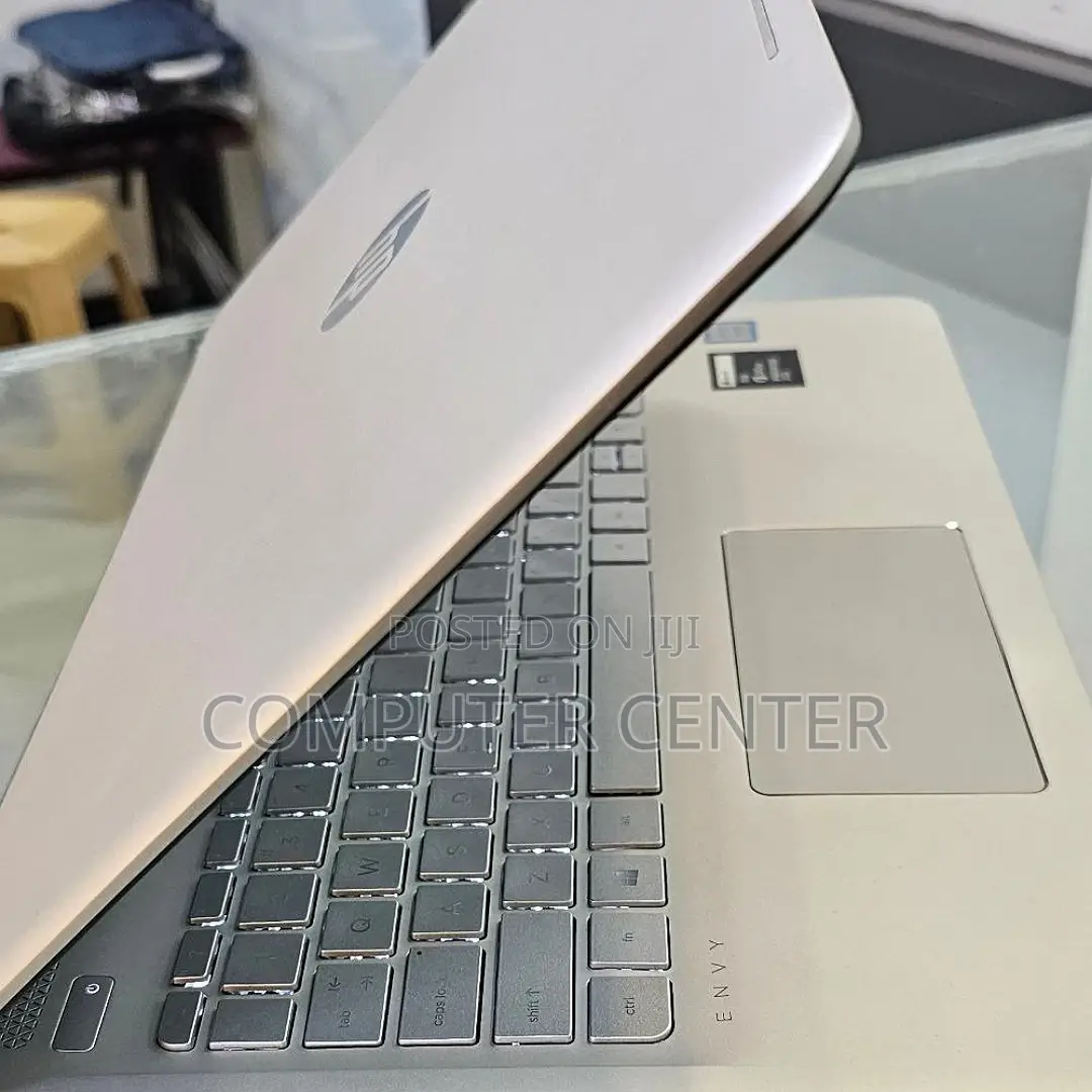 New Laptop HP Envy 15 8GB Intel Core I7 SSD 512GB