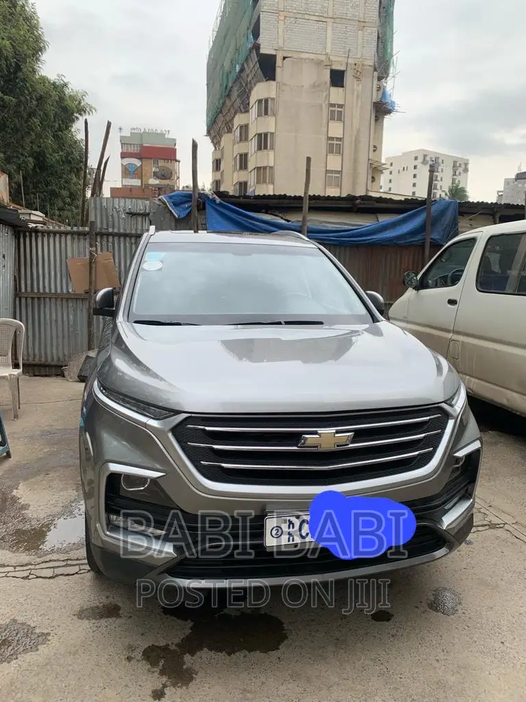 Chevrolet Captiva 2022 Silver
