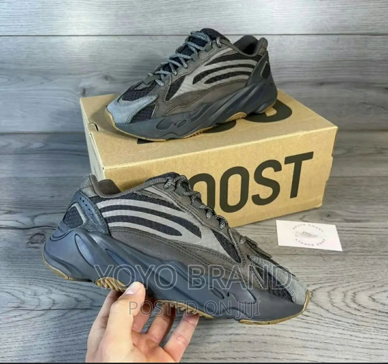 Adidas Yizzey 700 V2