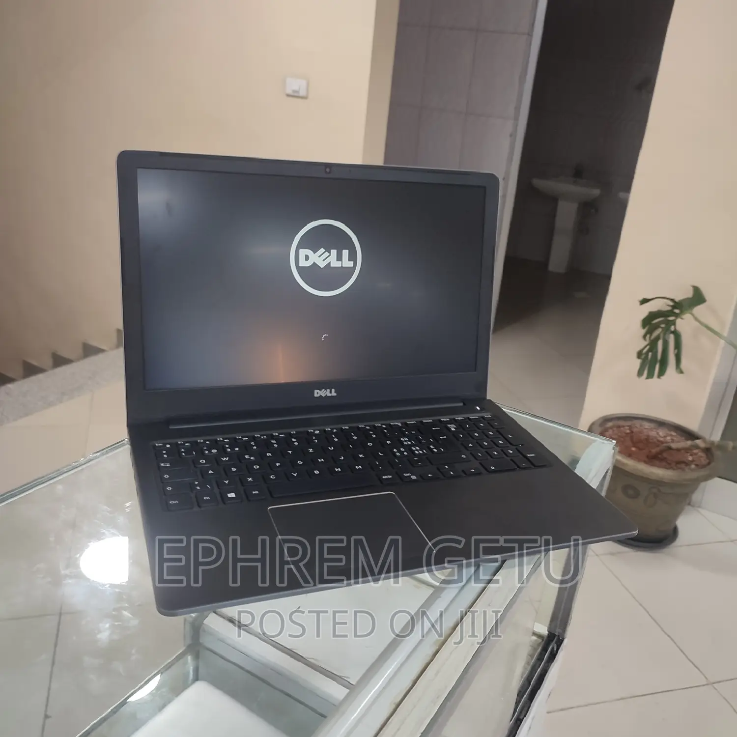 New Laptop Dell Vostro DVCI315 8GB Intel Core I5 SSD 256GB