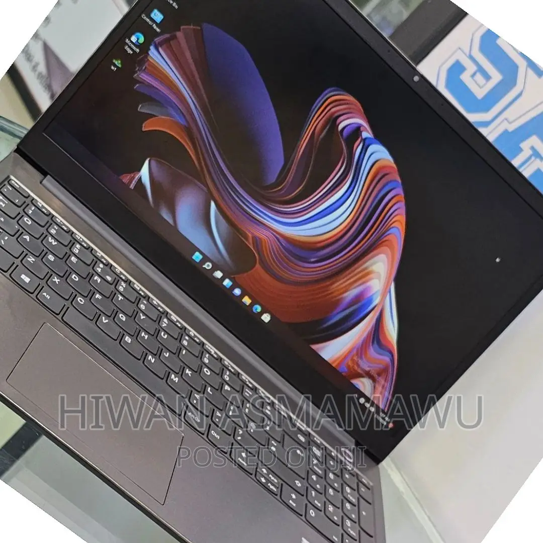 New Laptop Lenovo Thinkbook 14 8GB Intel Core I7 SSD 1T