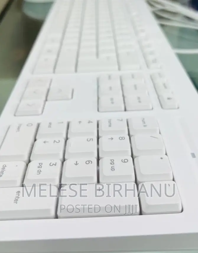 New Desktop Computer HP AiO 24 8GB Intel Core I5 SSD 512GB