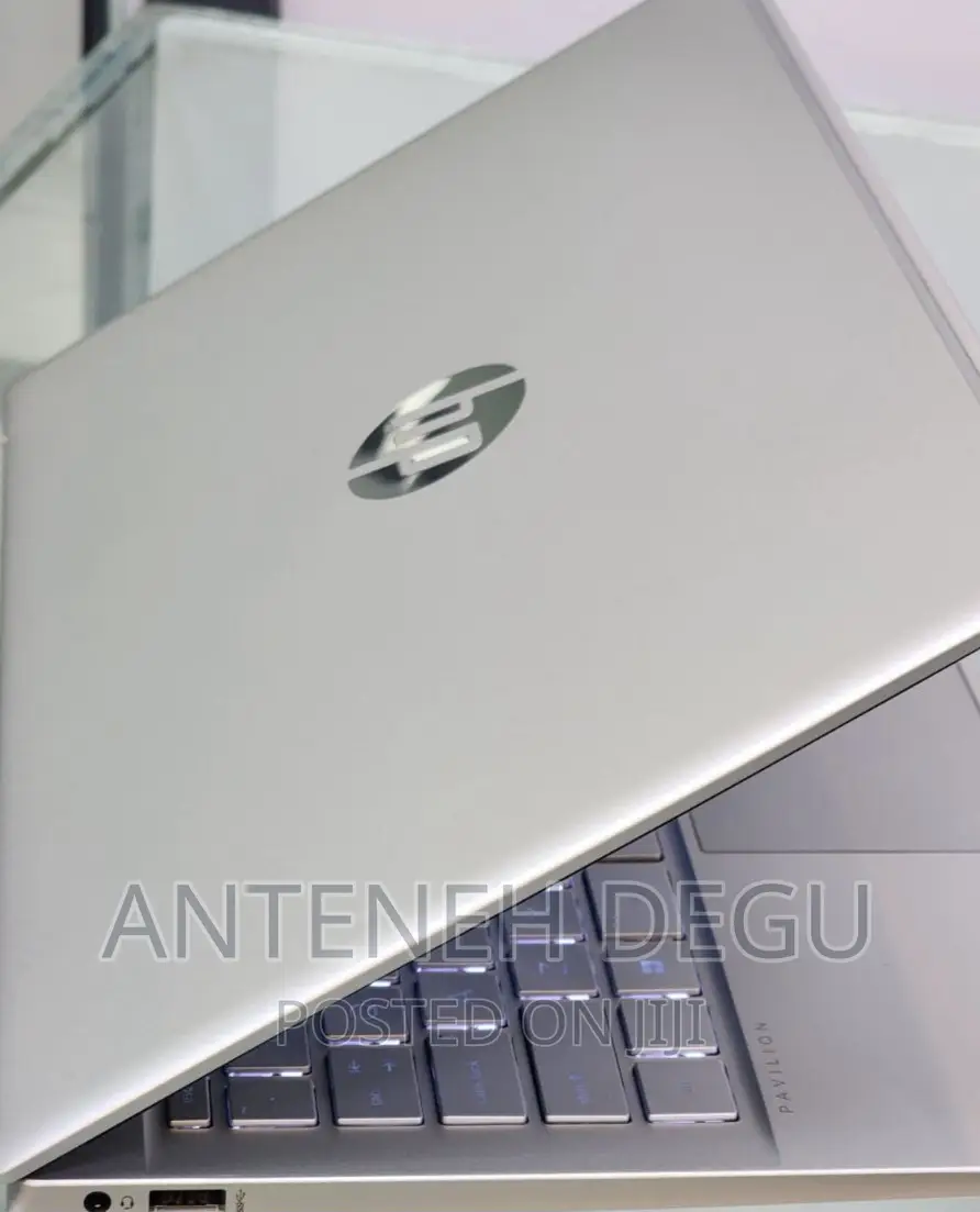 New Laptop HP Pavilion 14 8GB AMD Ryzen 5 SSD 512GB