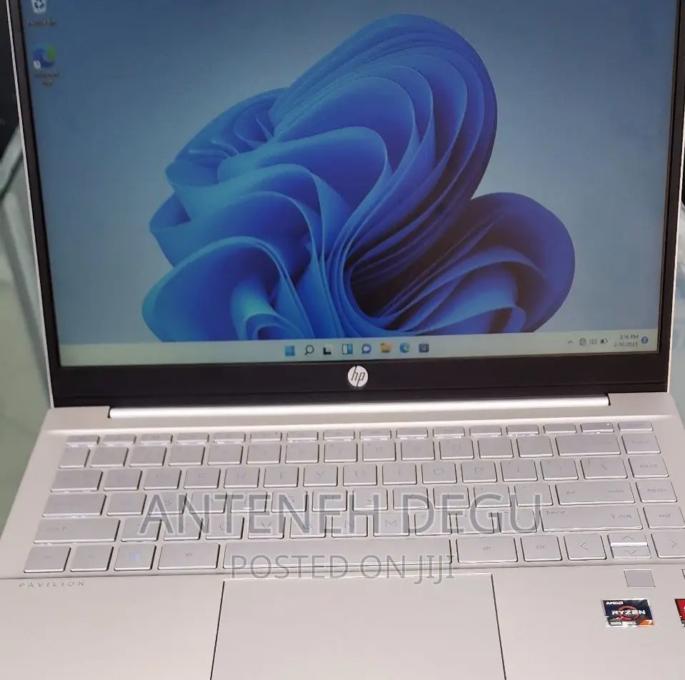 New Laptop HP Pavilion 14 8GB AMD Ryzen 5 SSD 512GB