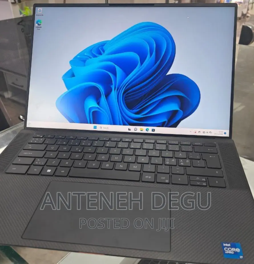 New Laptop Dell Precision 5570 32GB Intel Core I7 SSD 512GB