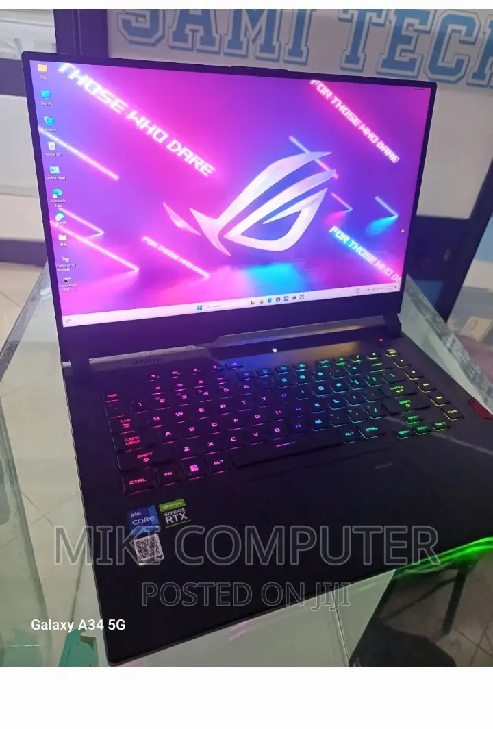 New Laptop Asus ROG Strix G15 16GB Intel Core I9 SSD 1T