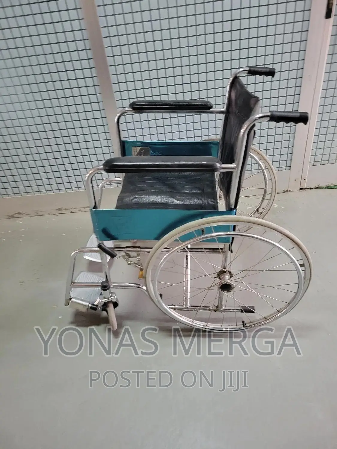 Used/Nonrest Wheelchair_ss-809b
Steel Material Chrome Plated