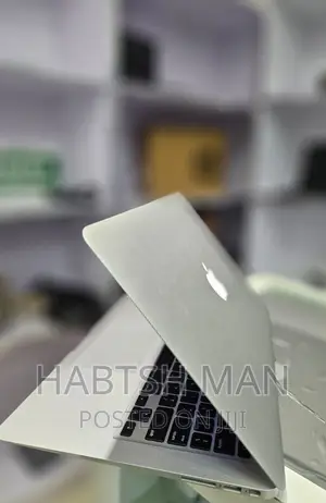 Photo - New Laptop Apple MacBook Air 2017 8GB Intel Core I5 SSD 128GB