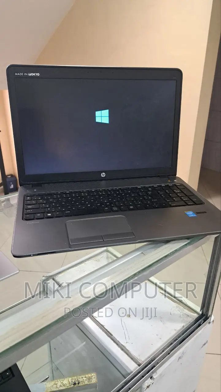 New Laptop HP EliteBook 840 8GB Intel Core I7 SSD 256GB