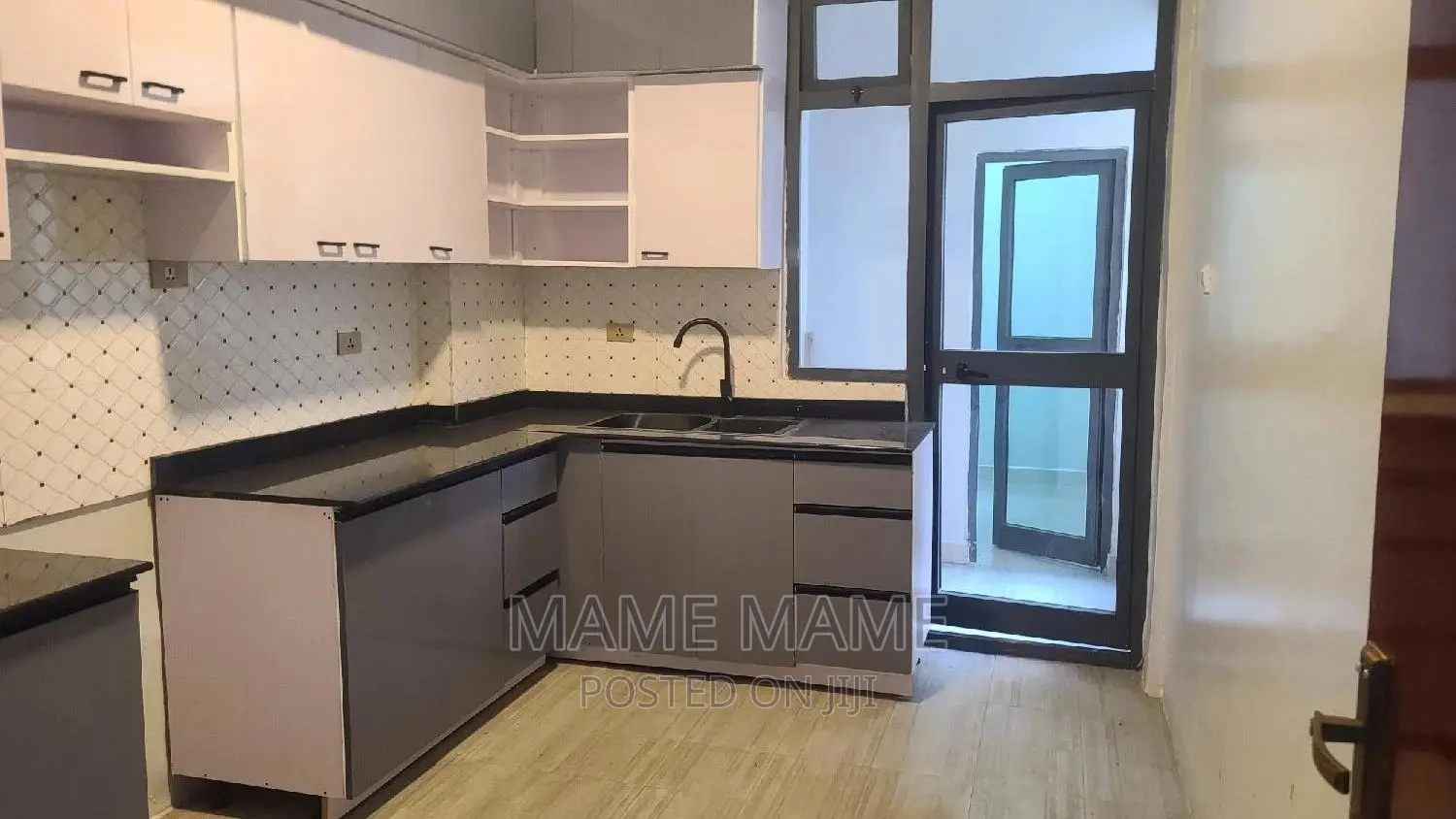 3bdrm Apartment in Addis Abeba, Bole for rent