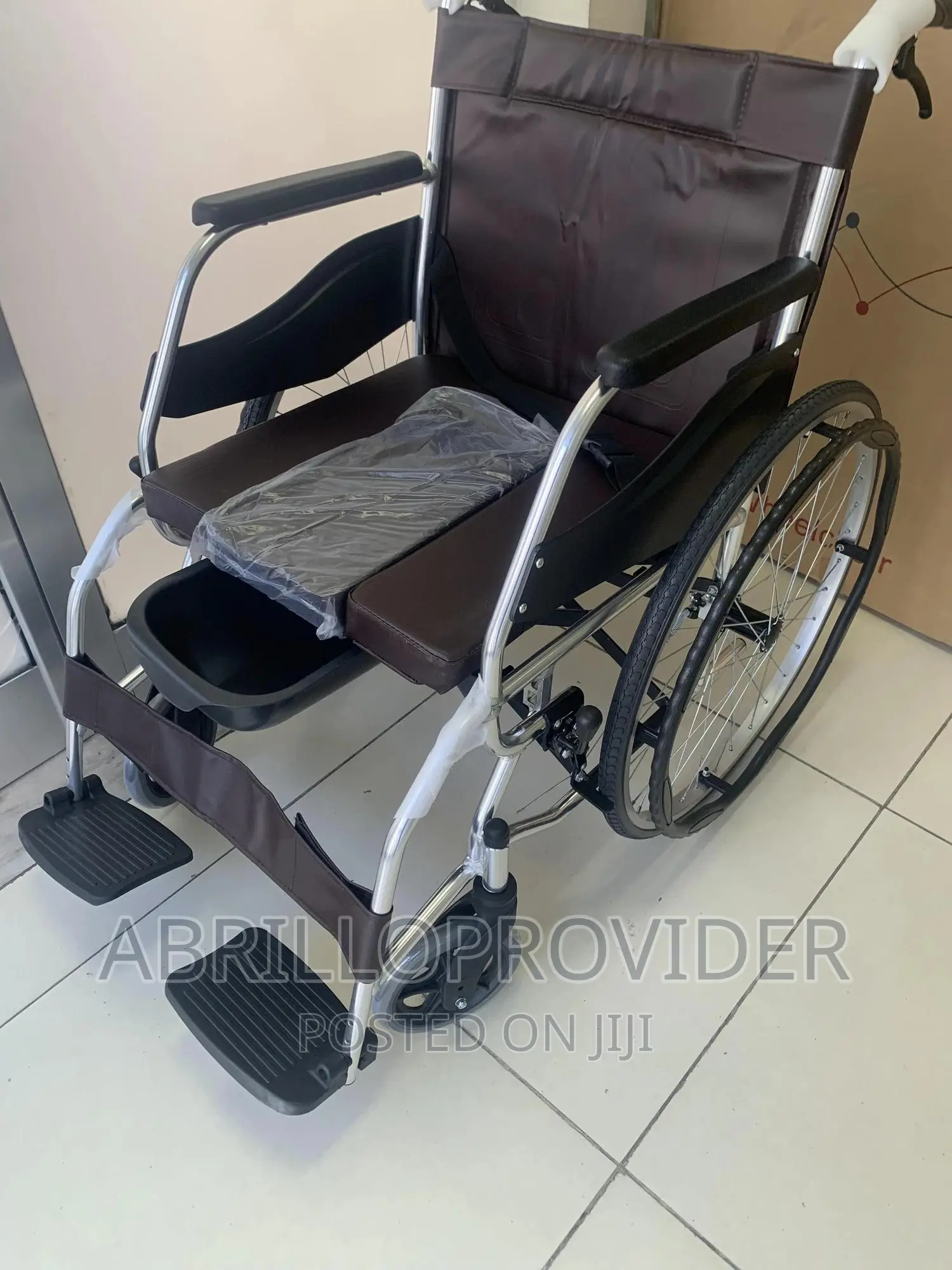 Commode Wheel Chair Foldable Commode Cum Wheelchair