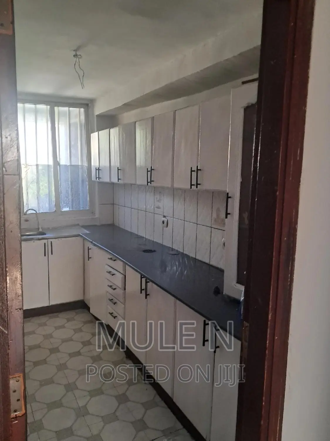 Furnished 3bdrm Condo in Ayat Tafoo, Yeka for sale