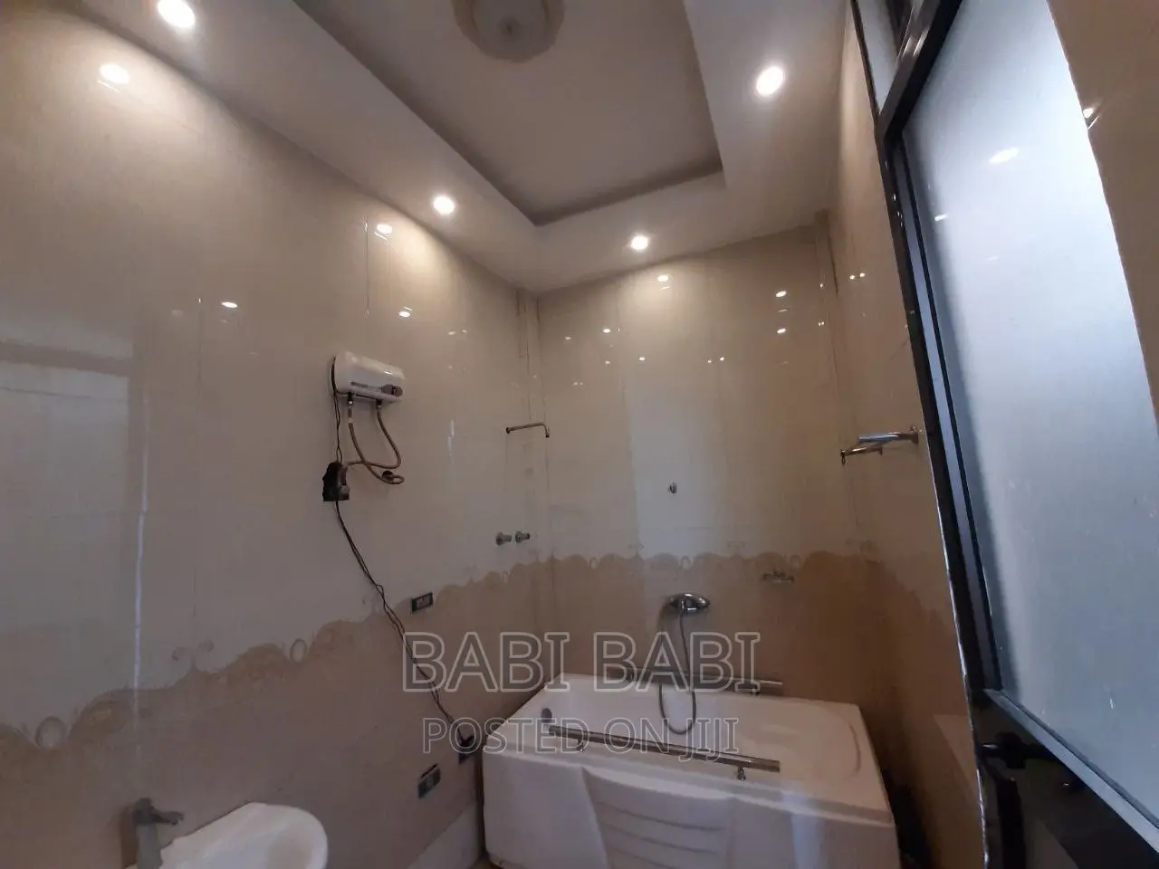 10bdrm House in አያት Luxury, Bole for sale