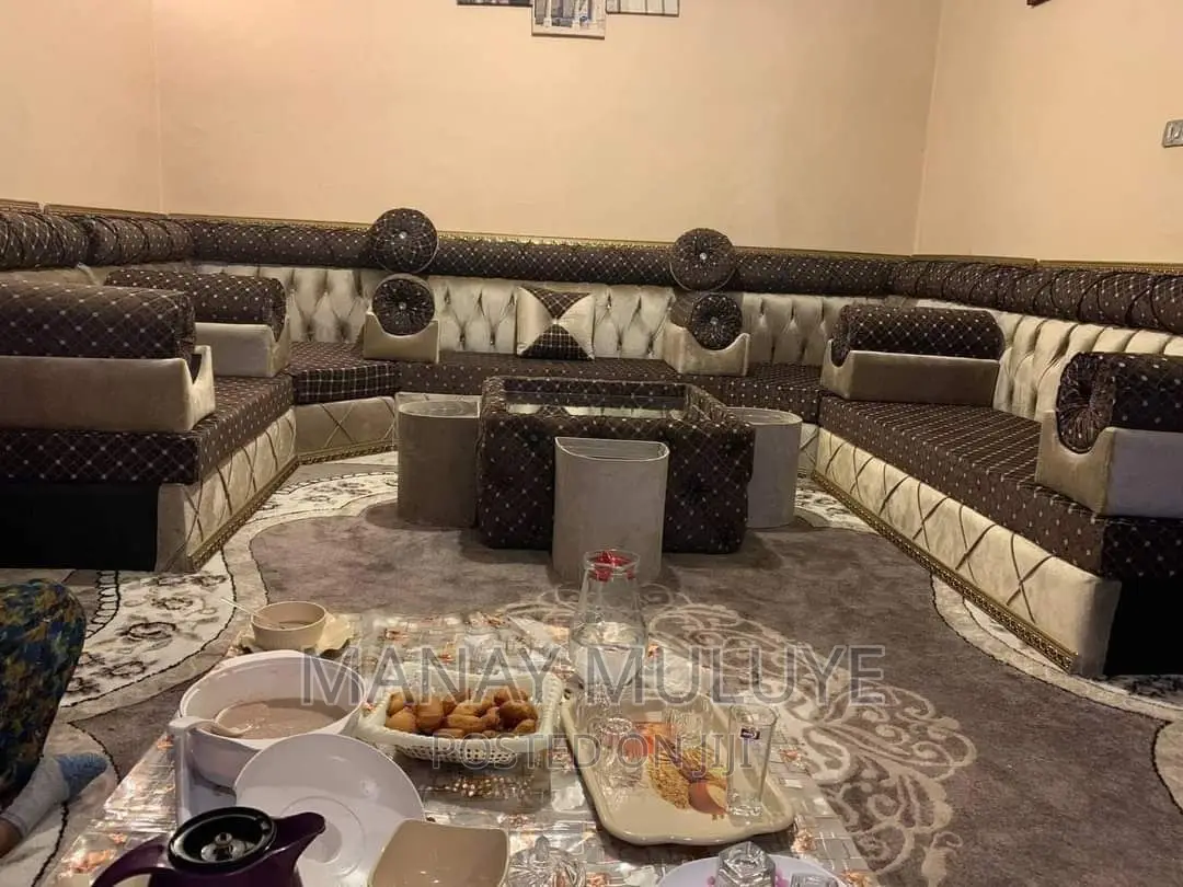 Inside and Outsidemglise