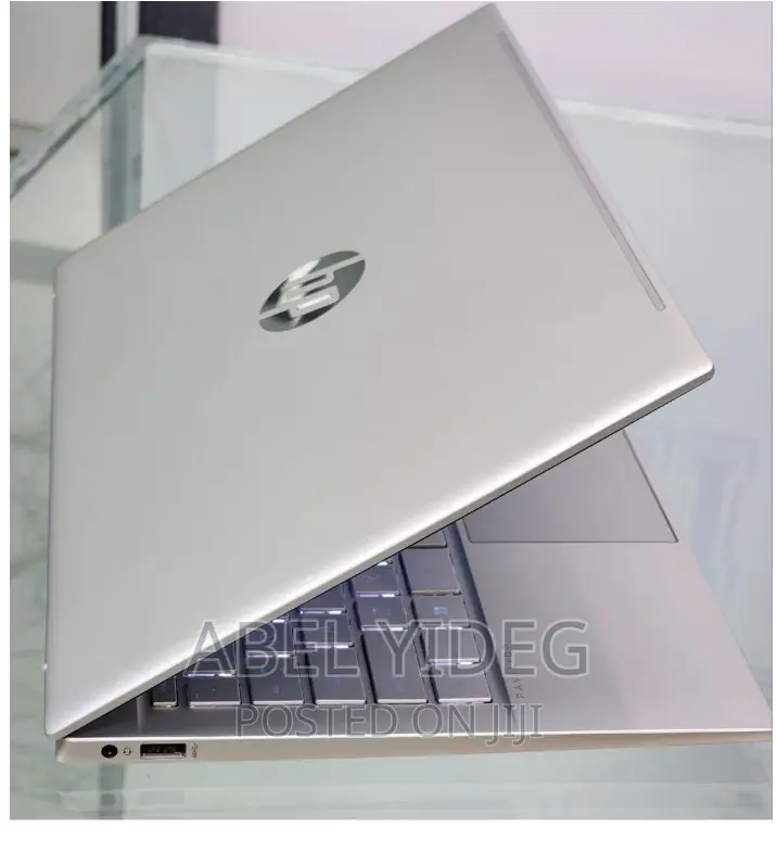 New Laptop HP Pavilion 14 8GB AMD Ryzen 5 SSD 512GB