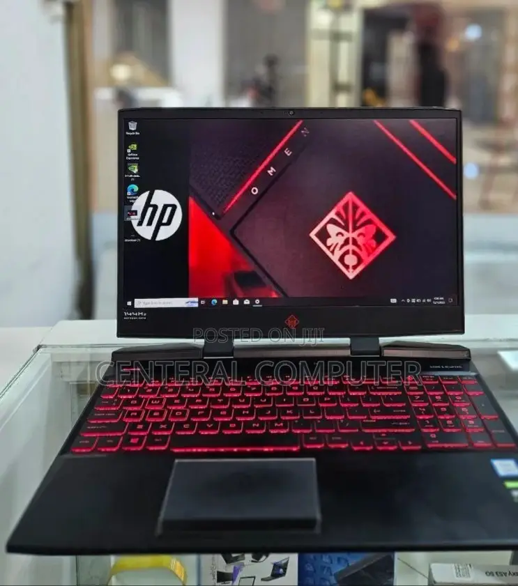 New Laptop HP Omen X 17t 16GB Intel Core I7 SSD 512GB