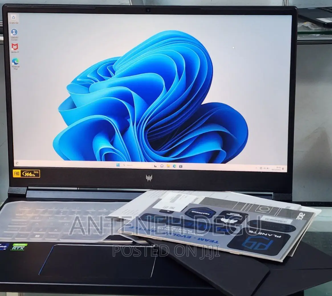 New Laptop Acer Predator Helios 300 16GB Intel Core I9 SSD 1T