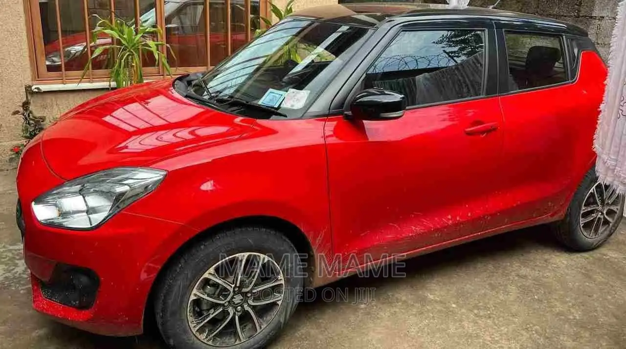 Suzuki Swift 2022 Red