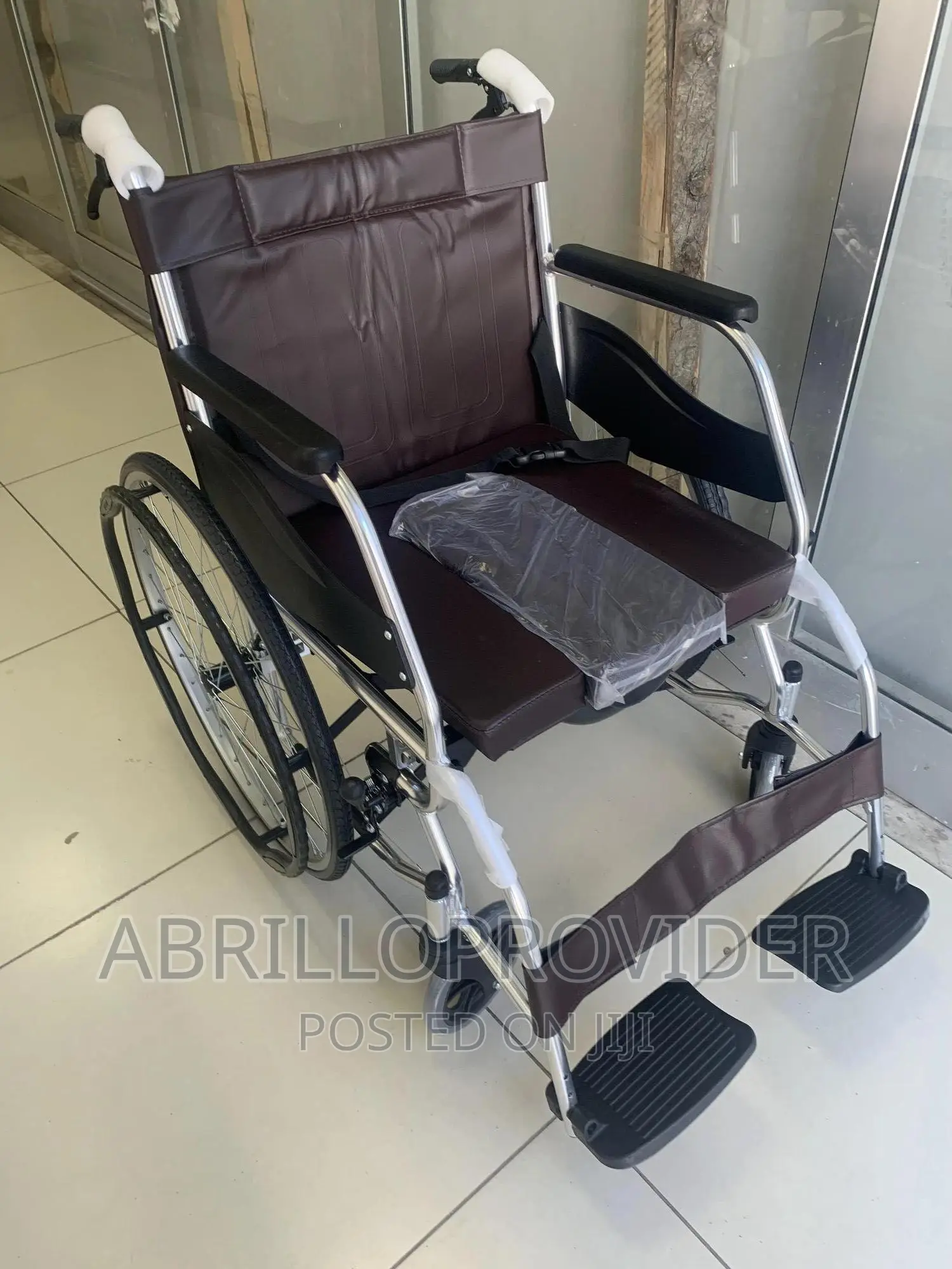 Original Toilet Wheelchair/Commode Wheelchair/Wheelchair