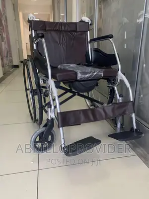 Commode Wheelchair/Folding Wheelchair/Wheelchair/Wheelchair