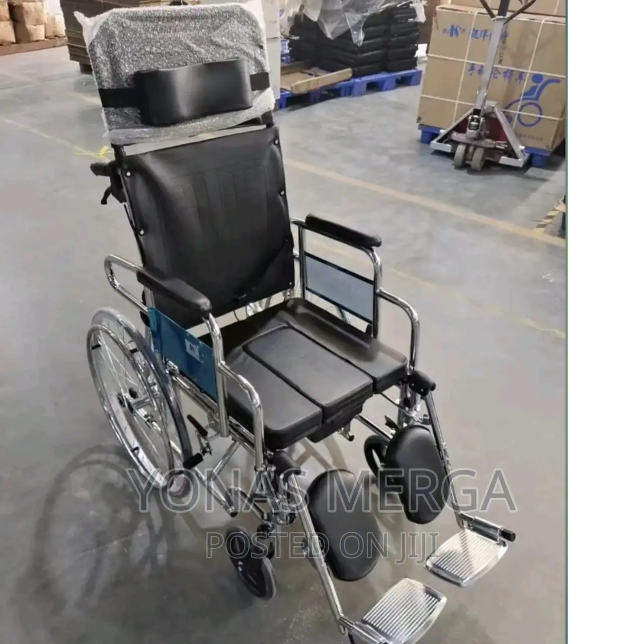 Toilet Adult Foldable Deluxe Wheelchair With Strong Leather