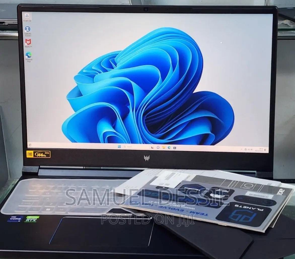 New Laptop Acer Predator Helios 300 16GB Intel Core I9 SSD 1T