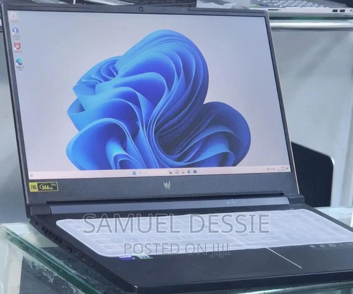 New Laptop Acer Predator Helios 300 16GB Intel Core I9 SSD 1T