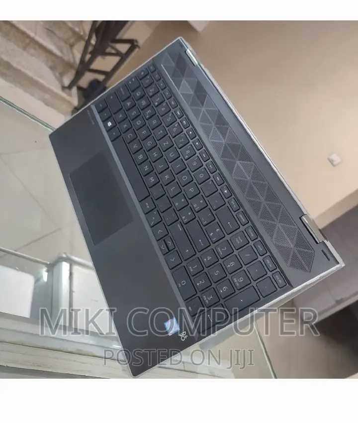 New Laptop HP Pavilion 15 8GB Intel Core I5 SSD 256GB