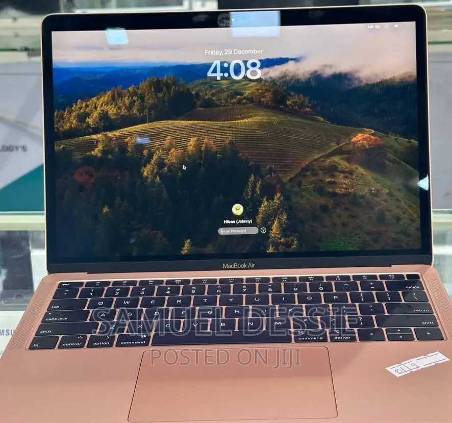 New Laptop Apple MacBook Air 2019 8GB Intel Core I5 SSD 128GB