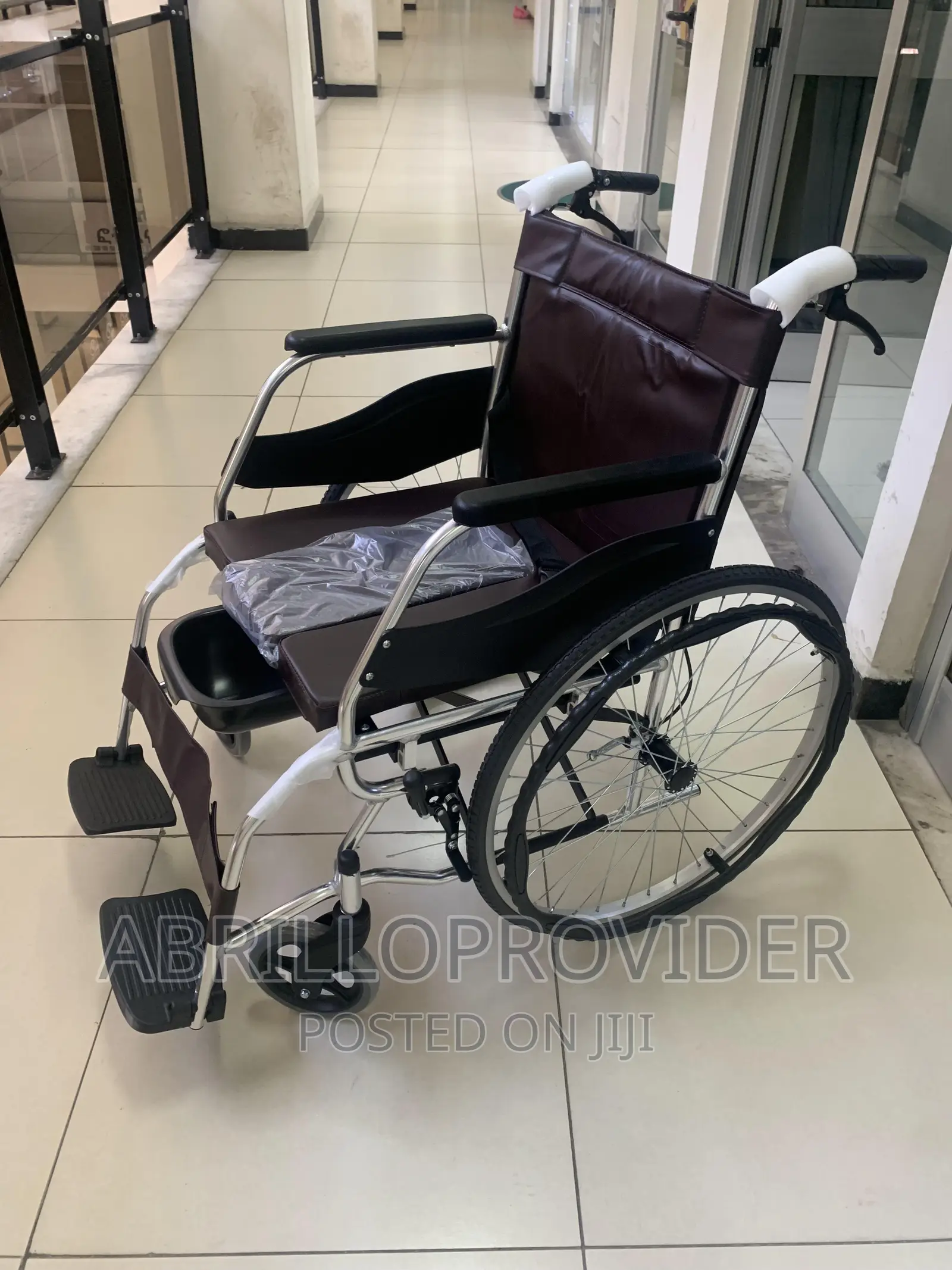 UPLOAD Commode Wheelchair/Wheelchair/Wheelchair/Wheelchair