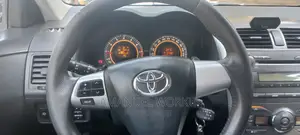 Toyota Corolla 2011 Black