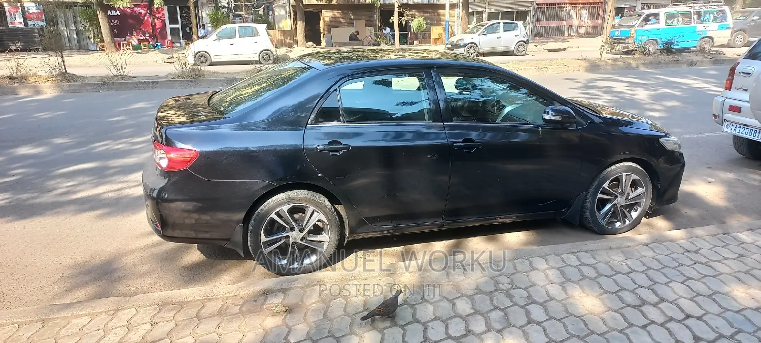Toyota Corolla 2011 Black