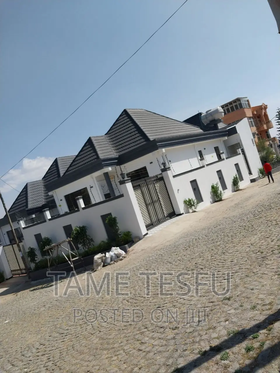 Furnished 3bdrm Villa in Summit, Bole for sale