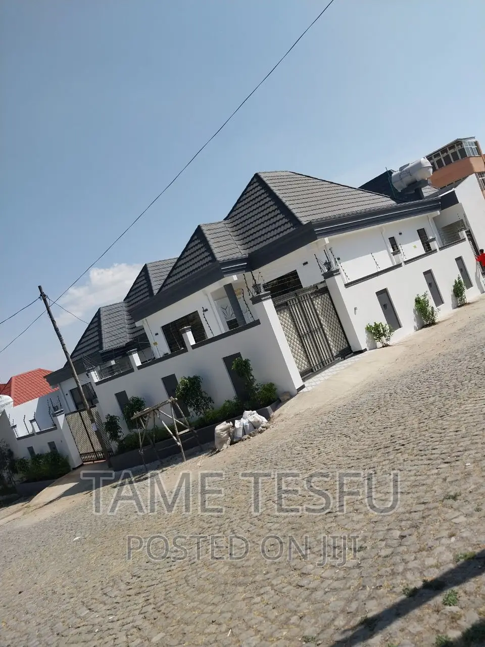 Furnished 3bdrm Villa in Summit, Bole for sale