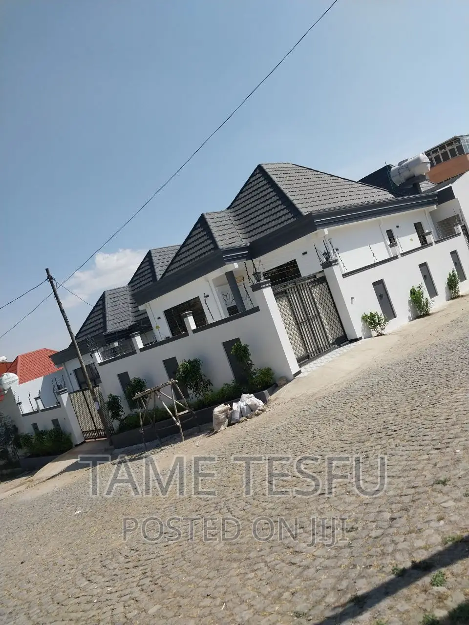 Furnished 3bdrm Villa in Summit, Bole for sale