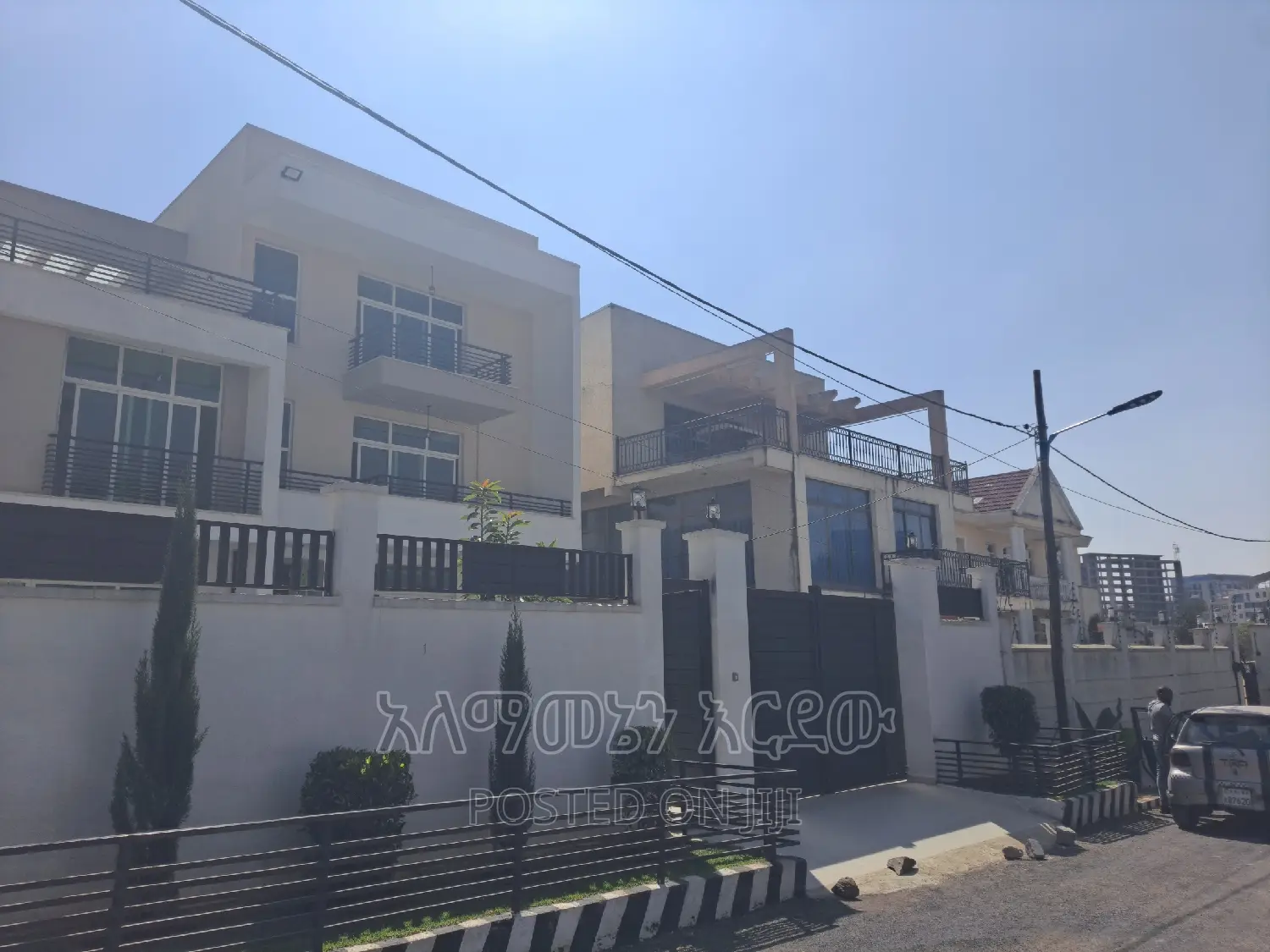 Furnished 10bdrm House in አያት, Bole for sale