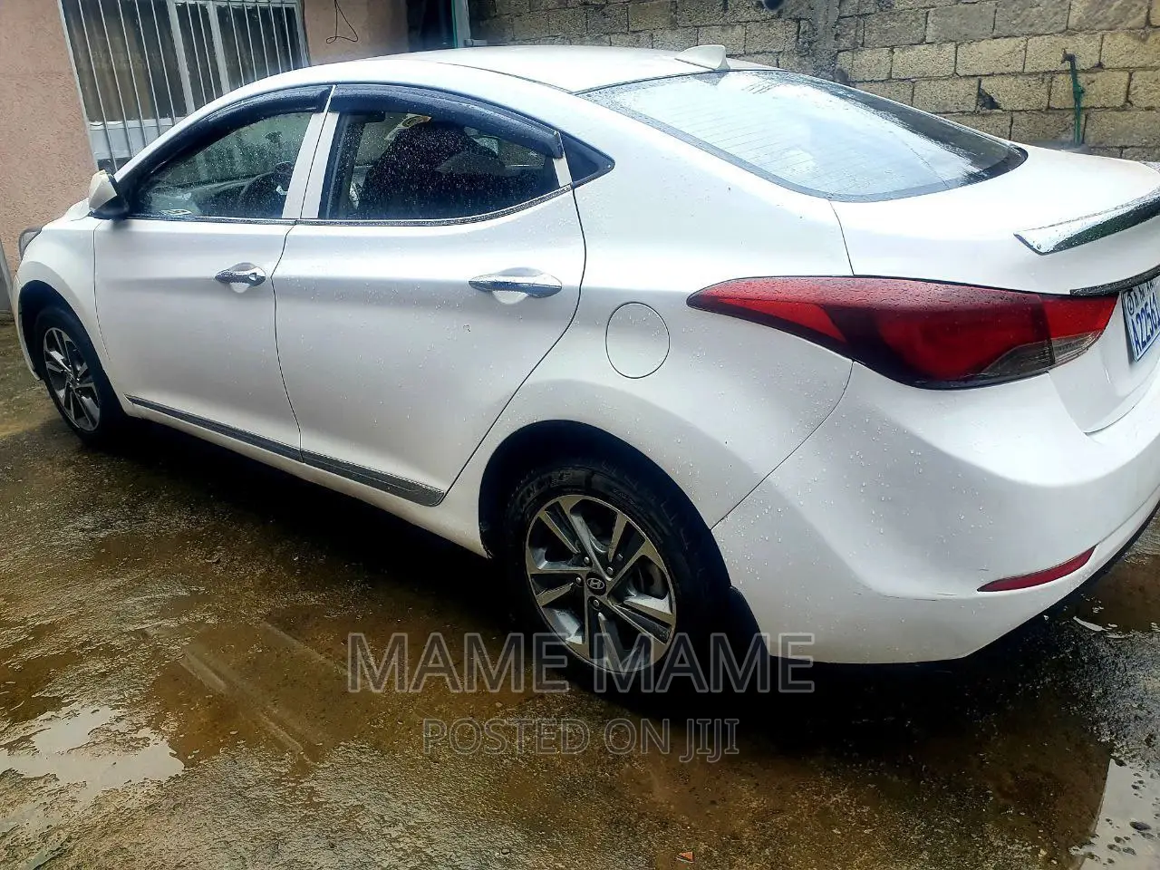 Hyundai Elantra 2013 White